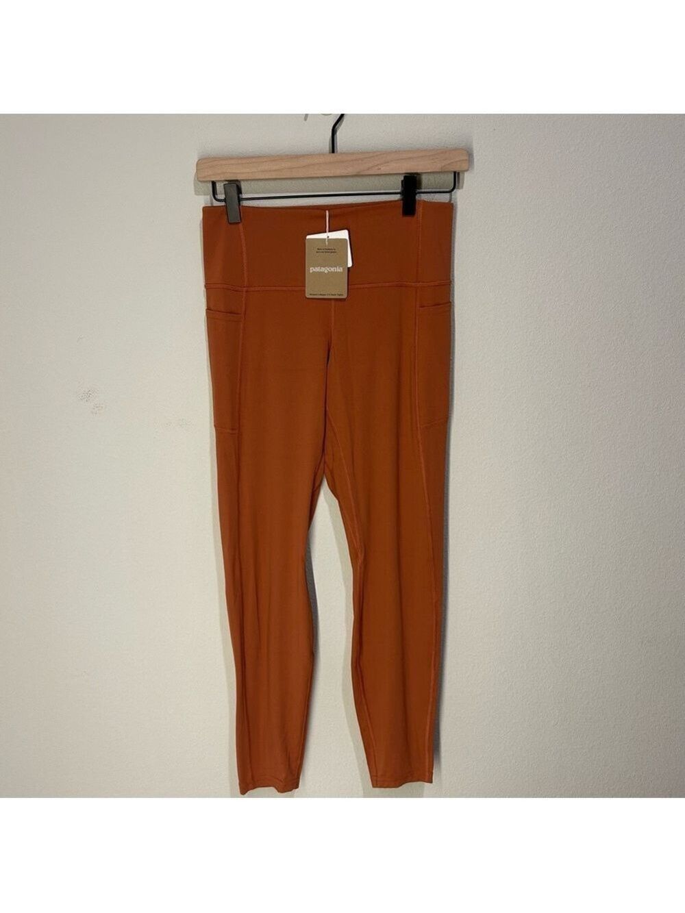 Patagonia W's Maipo 7/8 Stash Tights Burl Red Size Medium NWT